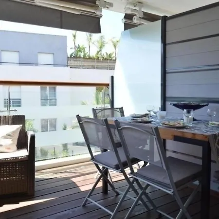 Des Iles Apartment