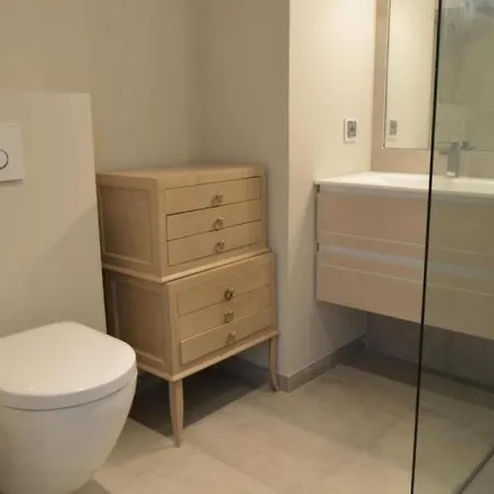 Des Iles Apartment *